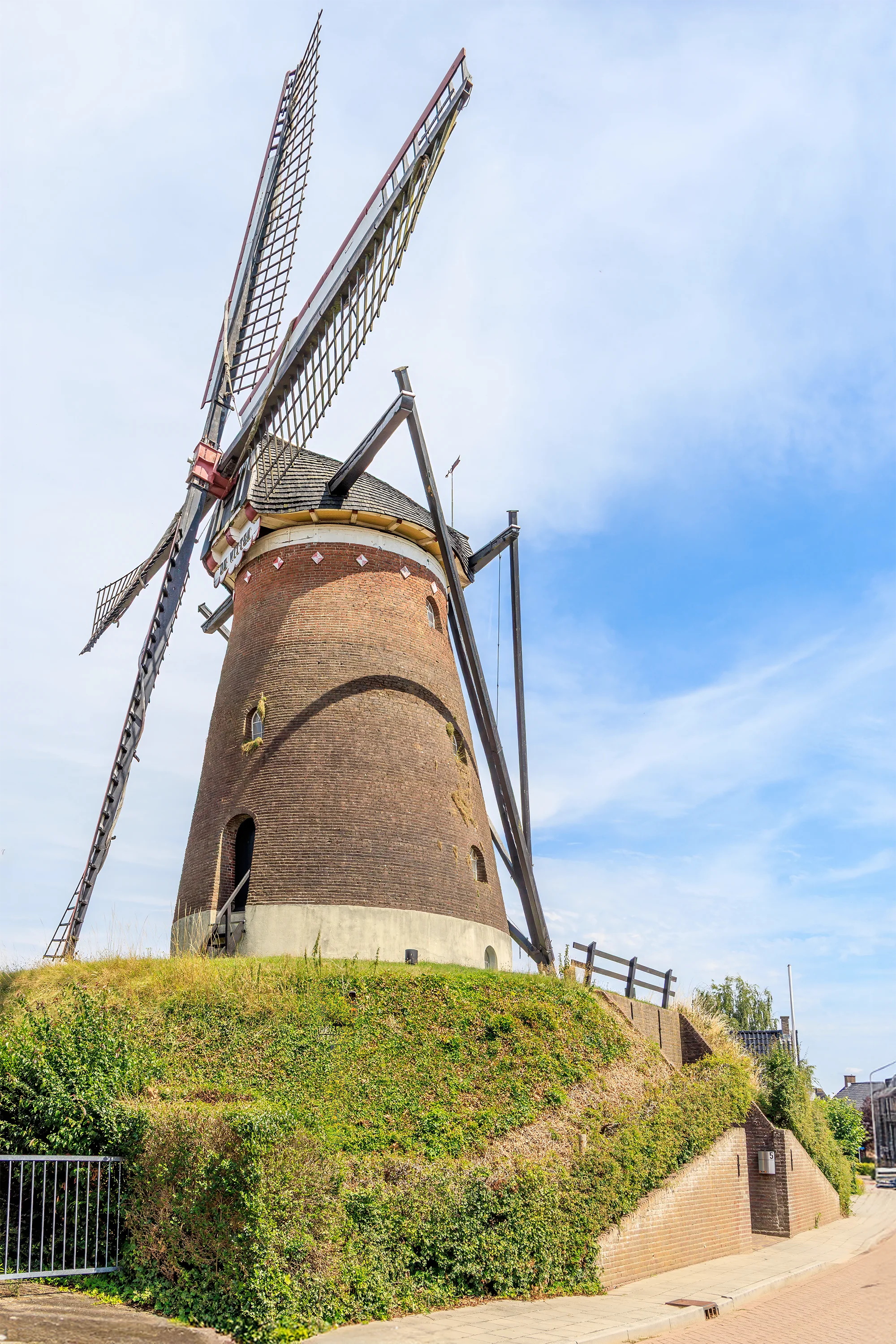 Frank Hendriks (18-07-2025) | Database Nederlandse molens media-bestand