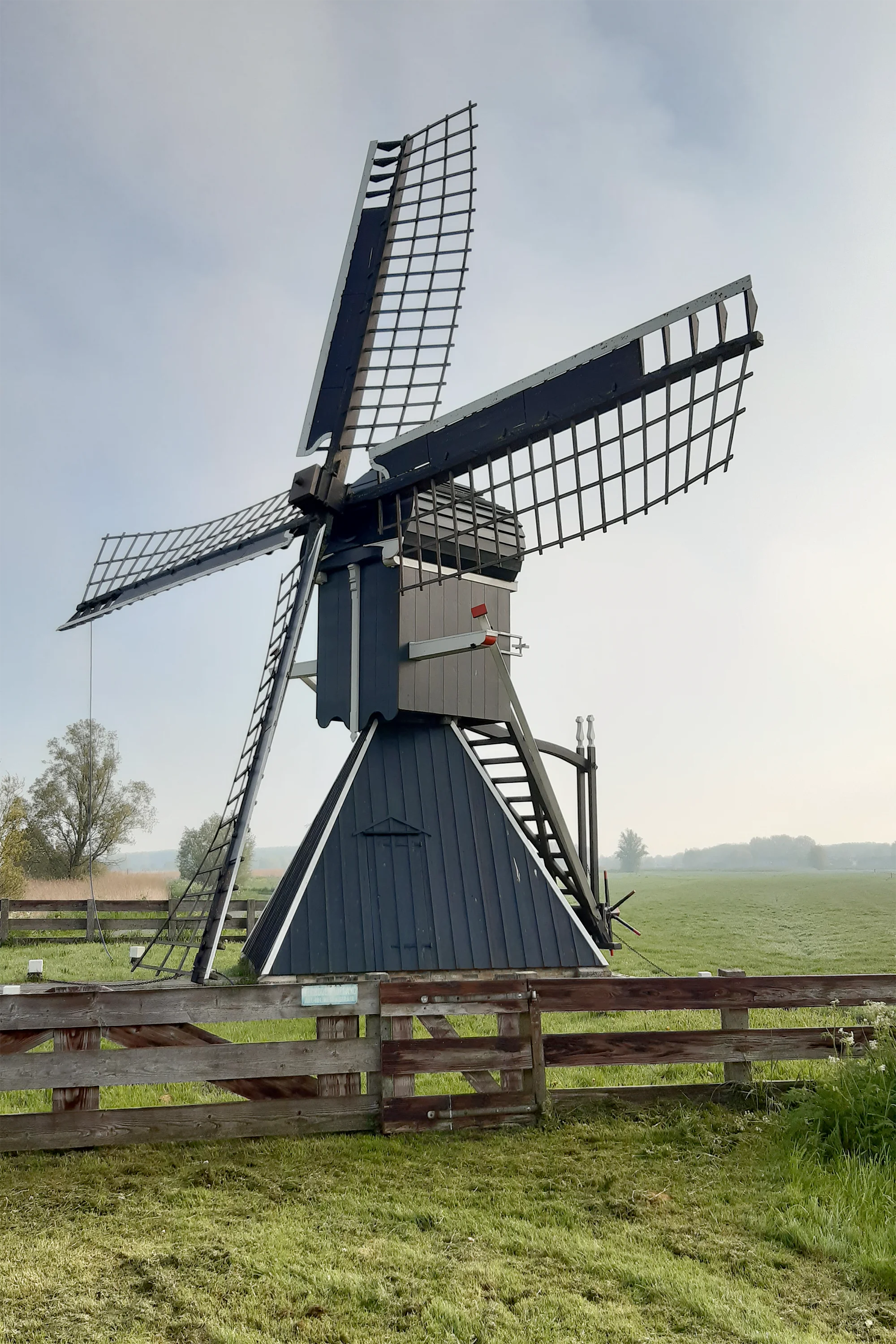 Rindert Dijkstra (26-04-2025) De molen na de recente restauratie. | Database Nederlandse molens media-bestand