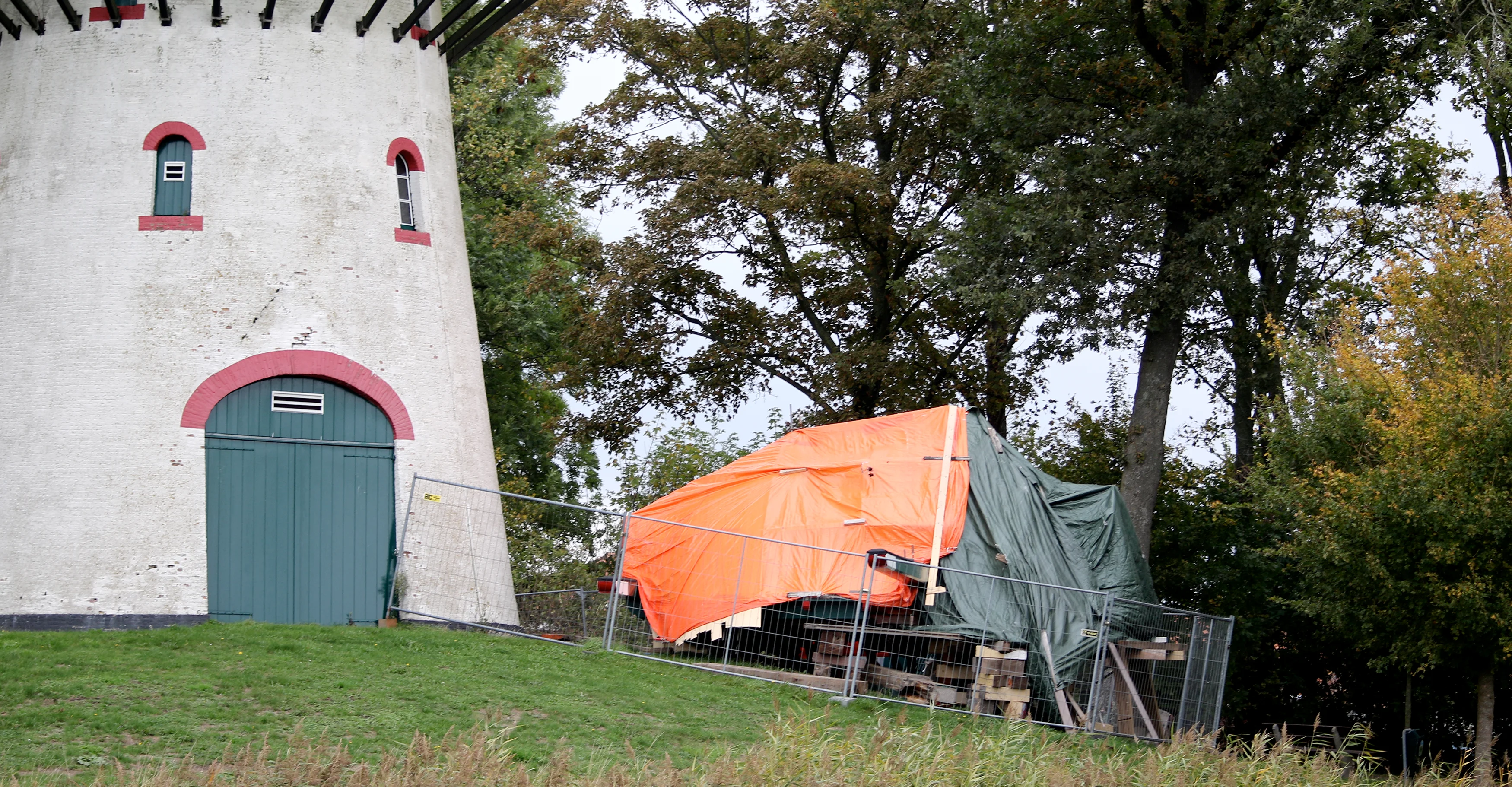 Peter Minderhoud (08-10-2025) De molen is momenteel in restauratie. | Database Nederlandse molens media-bestand
