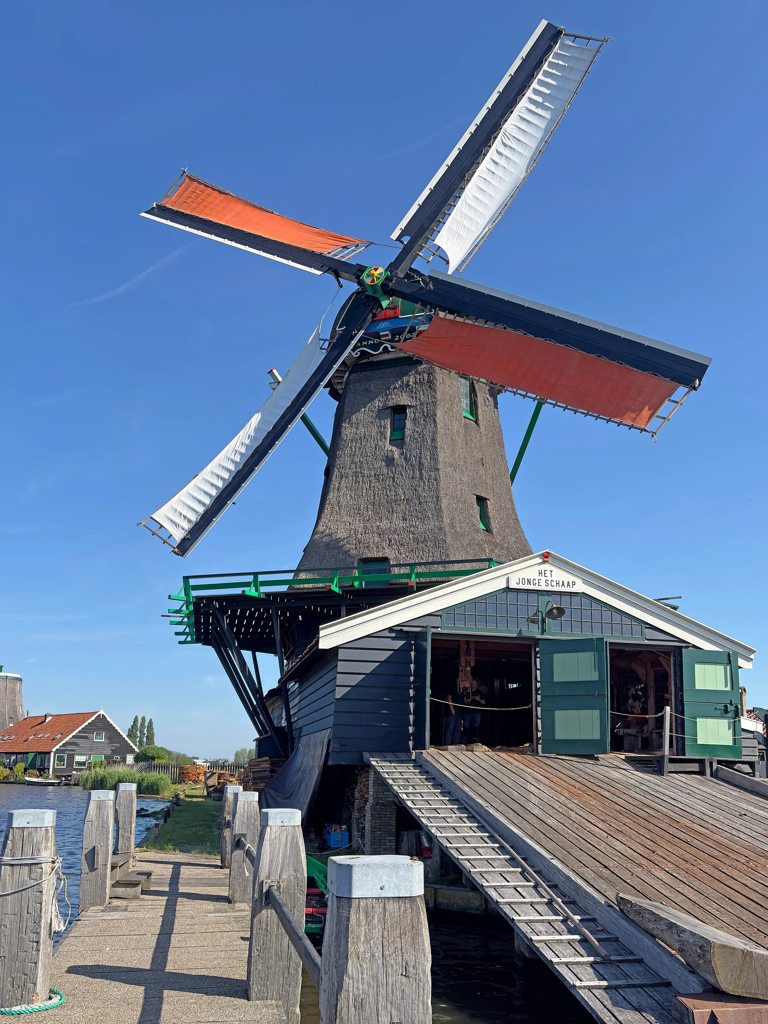 Bernhard IJskes (22-05-2026)&nbsp;Het Jonge Schaap draaiend met z'n nieuwe gevlucht! | Database Nederlandse molens