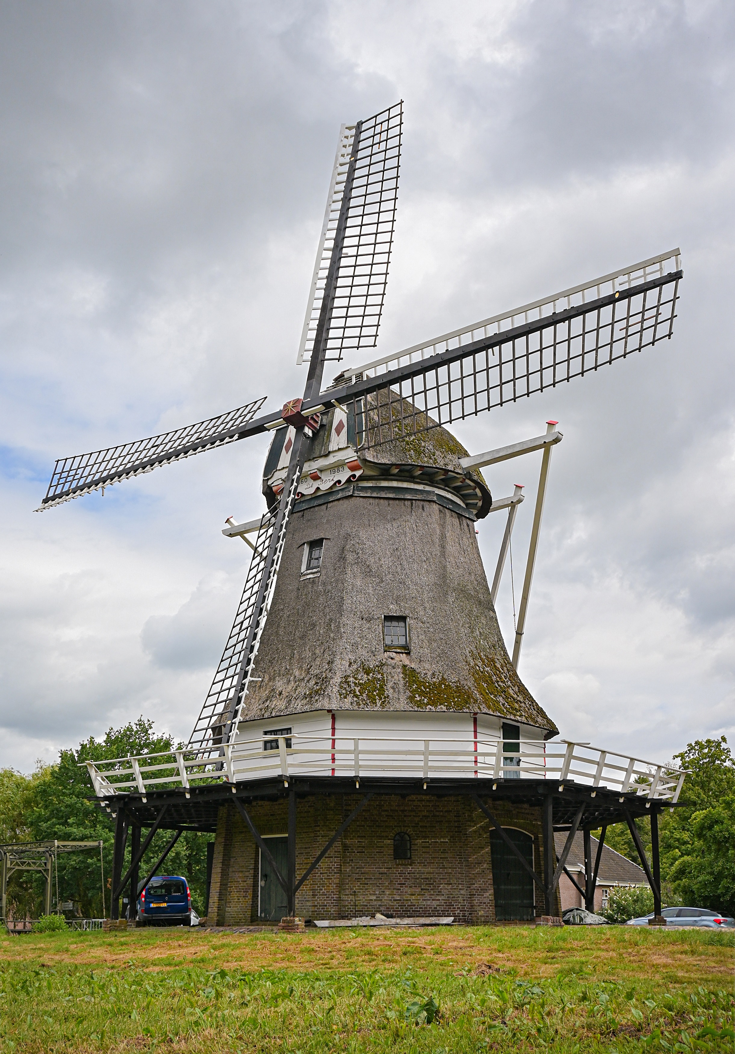 Mike Dragstra (27-07-2026)De molen is nu behoorlijk opgeknapt. Van een draaivaardige molen is zeer spoedig sprake! | Database Nederlandse molens