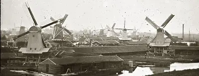 Amsterdam 1862, Jacob Olie, Kattensloot-Beltweg (thans: Jacob Catskade), Gezien uit de molen 'De Steur', aan de Steurweg (begin oneven zijde Tweede Nassaustraat) over Beltweg en Kattensloot naar 'De Star' en 'De Buis' v.l.n.r. als meest nabije molens 'De Wip', 'De Eendracht', 'De Dommekracht', 'De Bijl', 'De Oranjeboom' en 'De Windhond' (Lolke Rang), Gemeentearchief Amsterdam (Auteursrechtvrij)