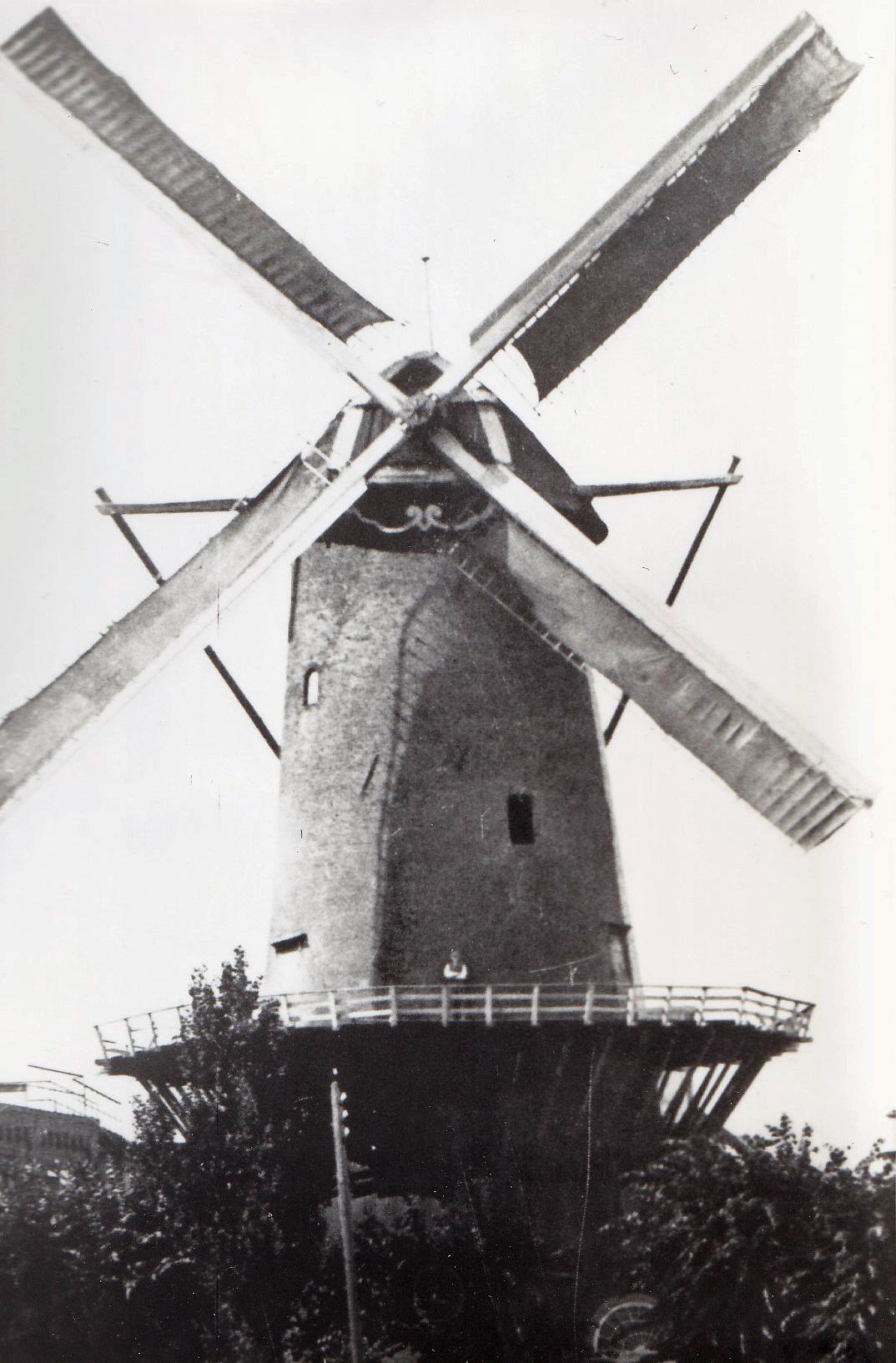 Molen 03504 a Het Fortuin / Slikmolen / Molen van Rossum (Delft), Foto onbekend, ca 1917, collectie DVM | Database Nederlandse molens media-bestand