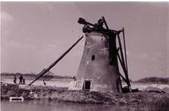 5, Molen 00985 Bosch- en Gasthuispolder, Boschhuizermolen (Leiden), Foto J. de Groot, opname 1979 | Database Nederlandse molens media-bestand