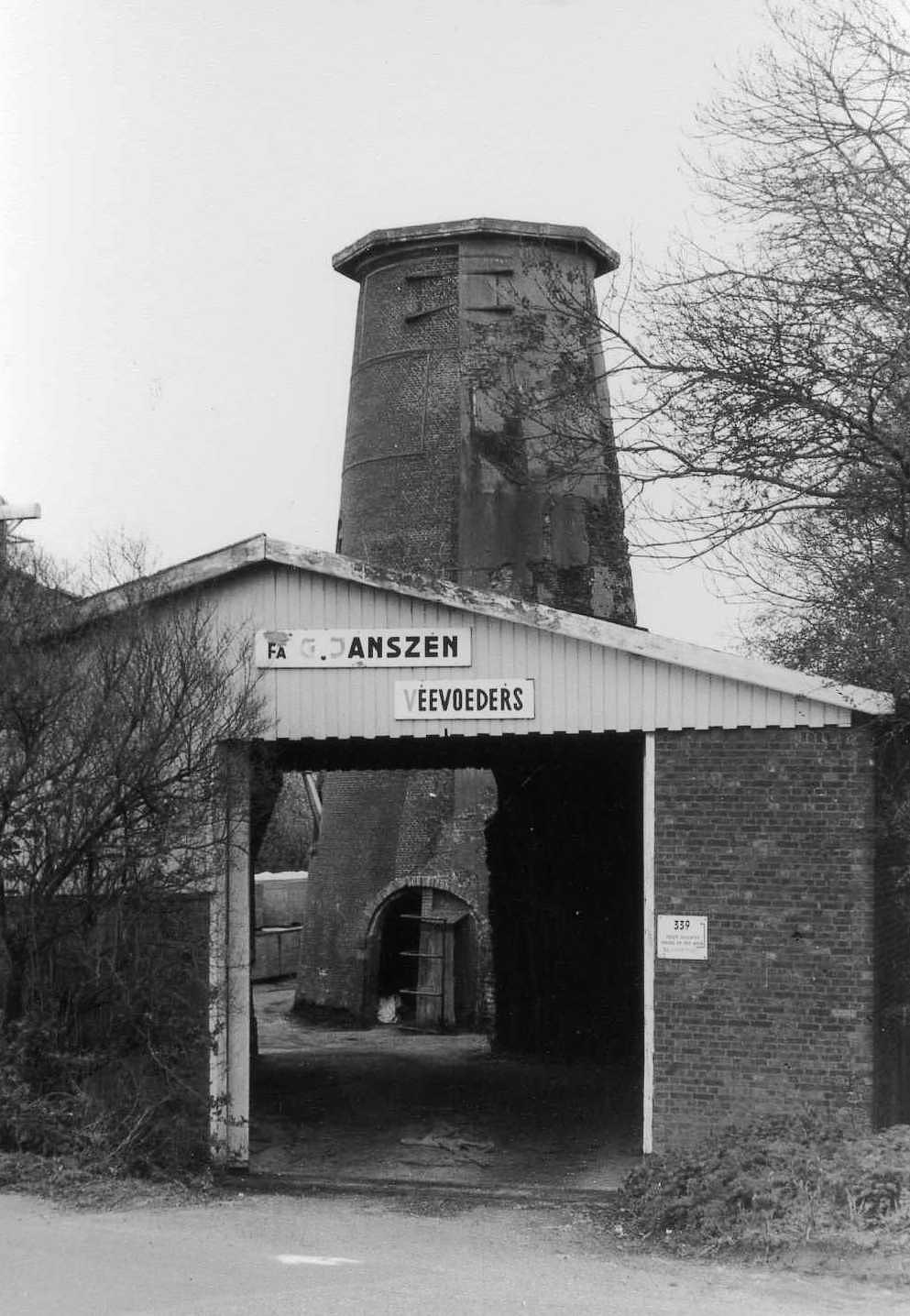 3, Molen 03937 v De Pauw / Pauwmolen (Delft), Foto P. Grund, collectie DVM | Database Nederlandse molens media-bestand