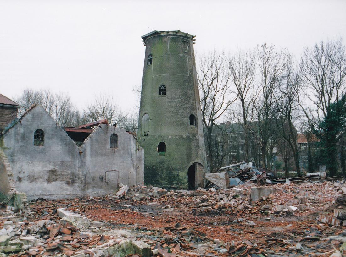 8, Molen 03937 v De Pauw / Pauwmolen (Delft), Foto N. Sonneveld, opname april 2000 | Database Nederlandse molens media-bestand