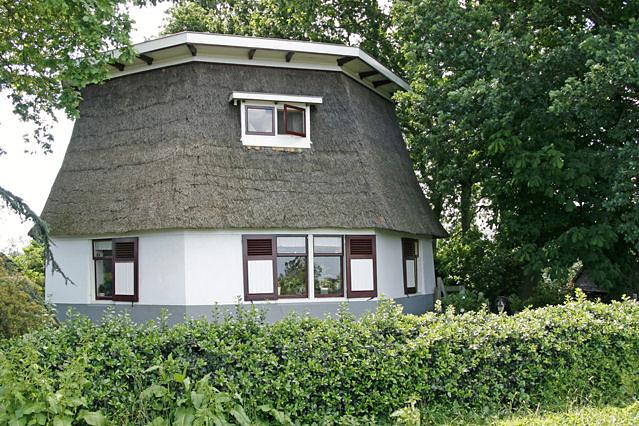 5, Molen 00928 Eendragtspolder, Nr. 2, Zuidelijke bovenste middelmolen (Zevenhuizen), Foto T. Koorevaar, 30 mei 2009 | Database Nederlandse molens media-bestand