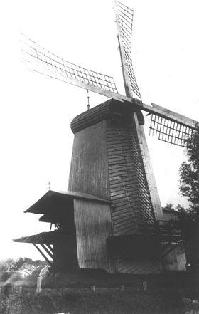 1, Molen 01993 Mijn Genoegen / Het Spinnenwiel (Numansdorp), Ansichtkaart, serie 7 nr 2, coll. DVM | Database Nederlandse molens media-bestand