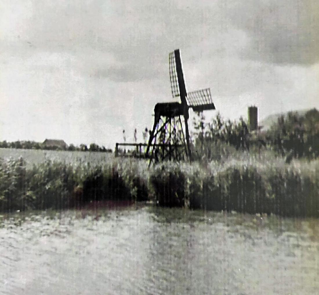 2, Molen 17954 Waterververser zwembad (Stiens),  | Database Nederlandse molens media-bestand