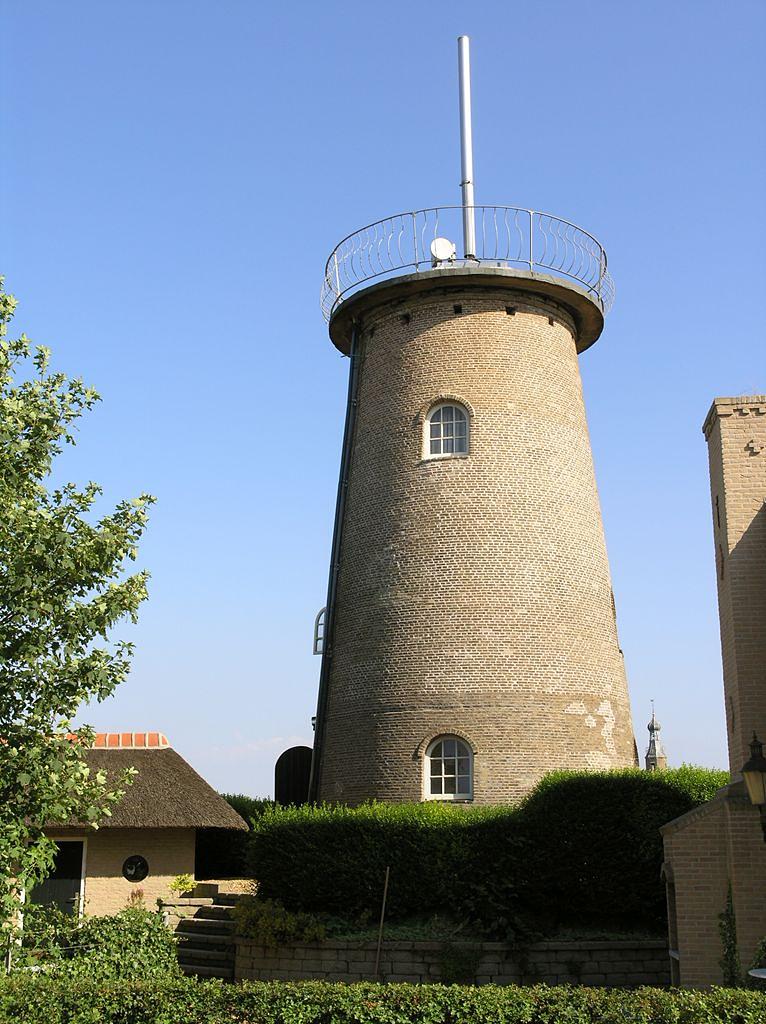 4, Molen 01672 Molen van Aalbregtse (Cadzand), Foto W. Jans, opname 23-07-2003 | Database Nederlandse molens media-bestand