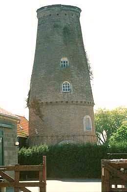 4, Molen 03565 De Hoop (Heinkenszand), Foto: W. Jans, opname 1 juni 2001 | Database Nederlandse molens media-bestand