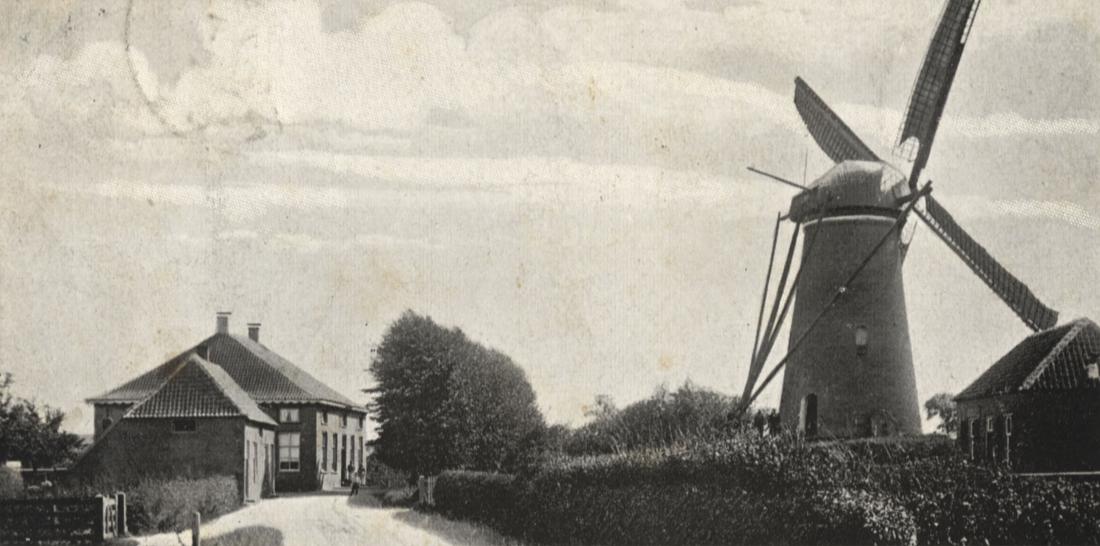 1, Molen 01769 a (korenmolen) (Kapel-Avezaath), ansichtkaart, coll. J.M.J. Janssen, 1900 | Database Nederlandse molens media-bestand
