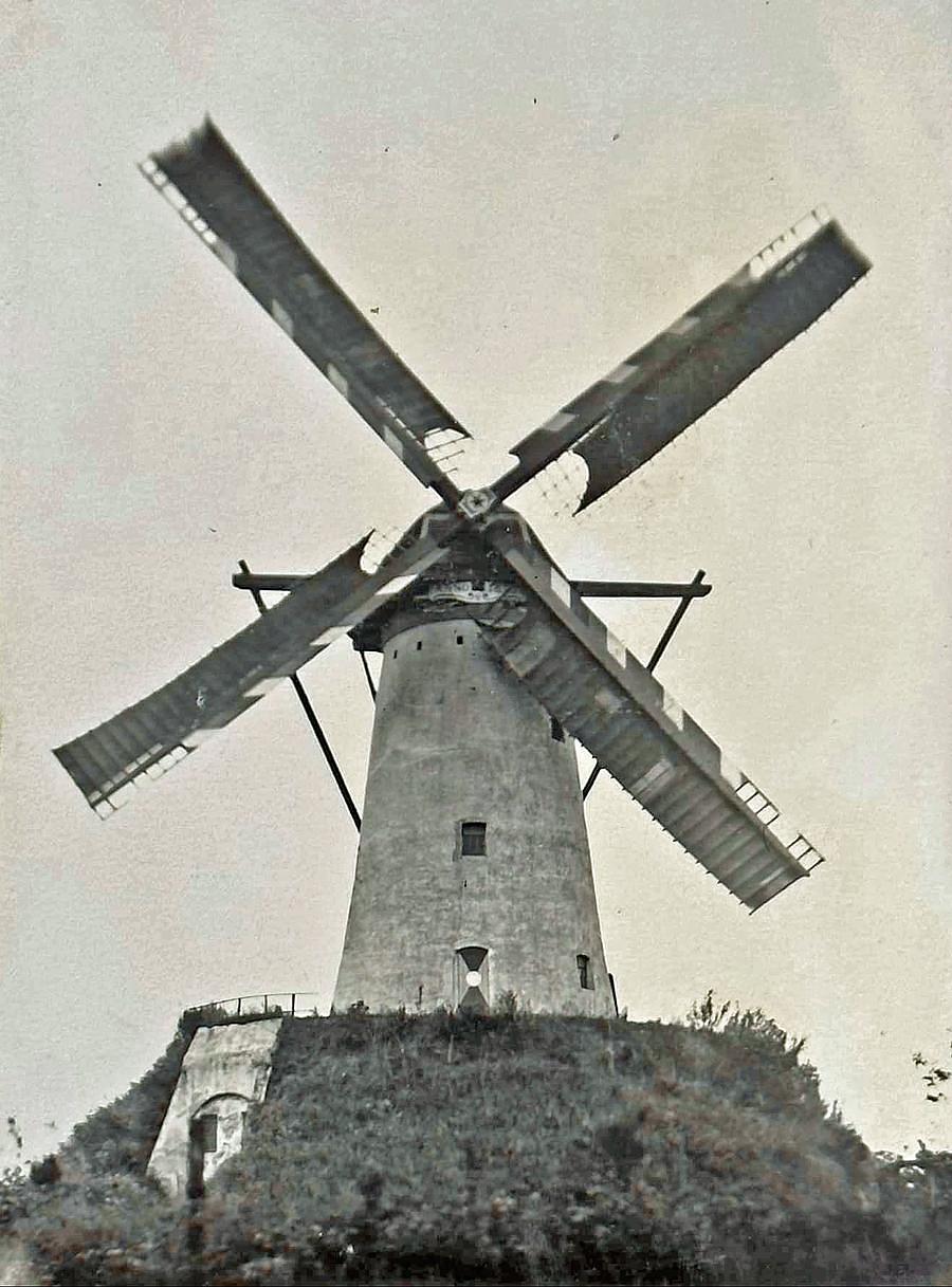 1, Molen 01618 Molen Jacobs (Milsbeek), Foto, coll. Ton Meesters | Database Nederlandse molens media-bestand