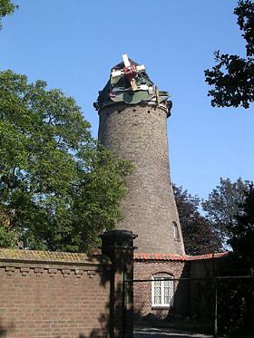 2, Molen 01570 Elderse Molen / De Ellenaar (Mierlo), Foto Thijs Michielsen, opn. 10-09-2006 | Database Nederlandse molens media-bestand