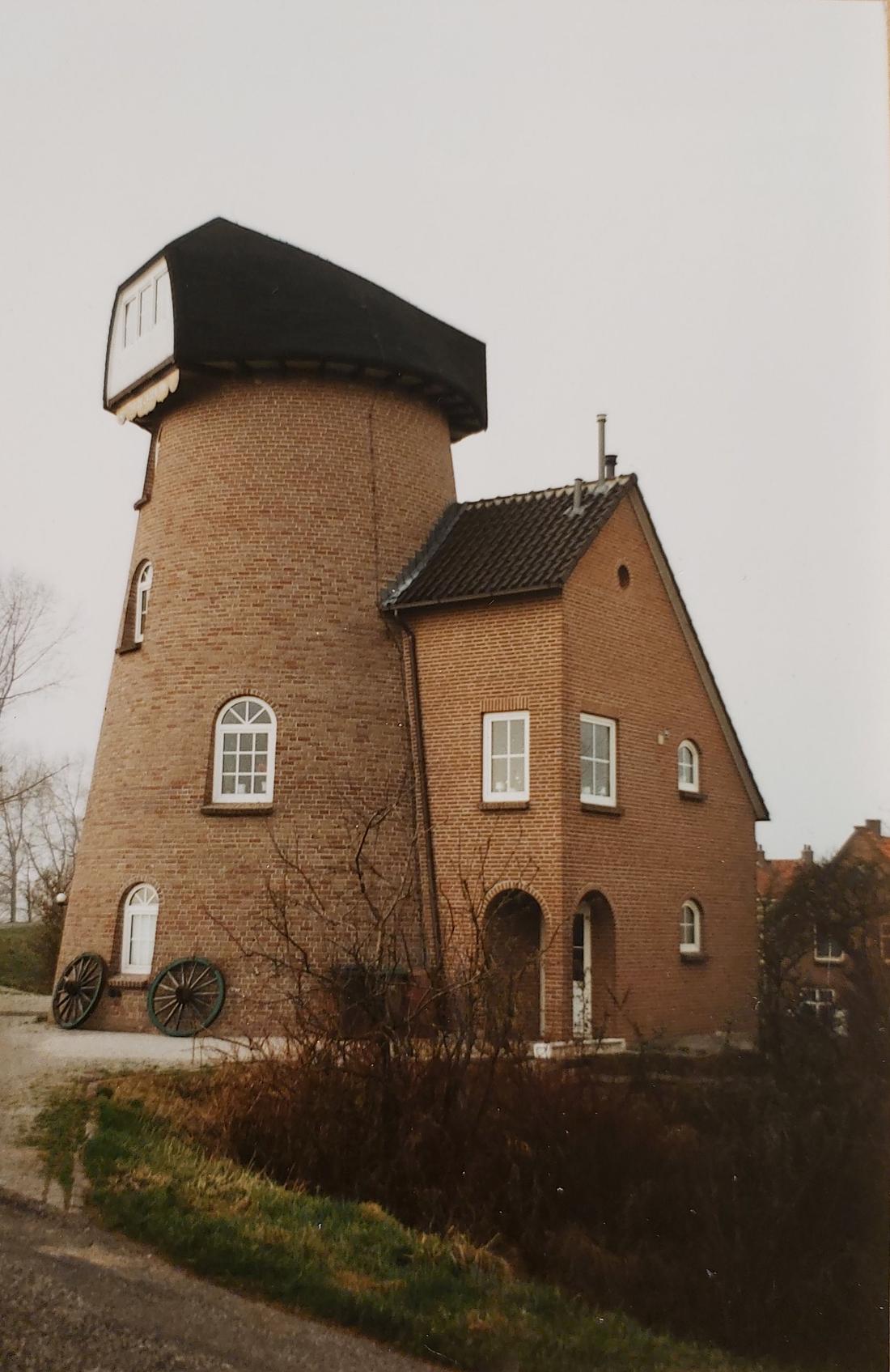 3, Molen 03507 n Molen De Jager / Molen De Wit (Herwijnen), Foto N. Sonneveld, 08-01-1993 | Database Nederlandse molens media-bestand