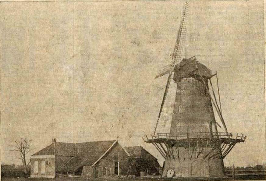 1, Molen 00884 Den Oosteresch / Lutjenhuusmolen / Weeninkmolen (Groenlo), krantenfoto, coll. P. van den Berg | Database Nederlandse molens media-bestand