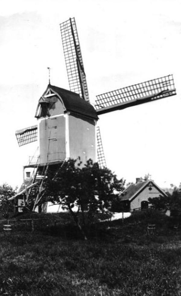 4, Molen 00265 De Batavier / De Planken Molen (Elst), L.v.Lambalgen, collectie Frank Witjes, Elst | Database Nederlandse molens media-bestand