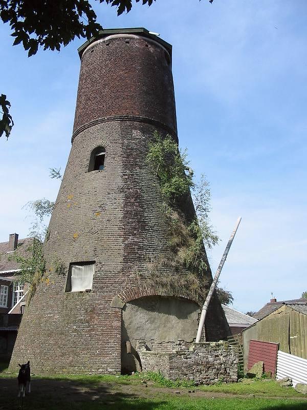 Molen 00203 De Kapelse Meulen (Roermond), datum en naam fotograaf onbekend | Database Nederlandse molens media-bestand