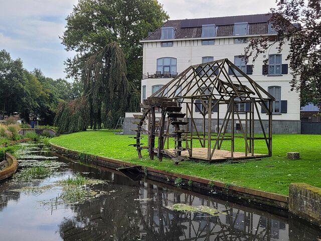 1, Molen 03137 a Stadsmolen (Lochem), Foto van John Verpaalen, opname 05-08-2024, Herinnering aan de verdwenen molen | Database Nederlandse molens media-bestand