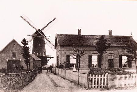 2, Molen 03129 a Molen van  Sloot / De Hoop (Keijenborg), Ansichtkaart, coll. DHM | Database Nederlandse molens media-bestand