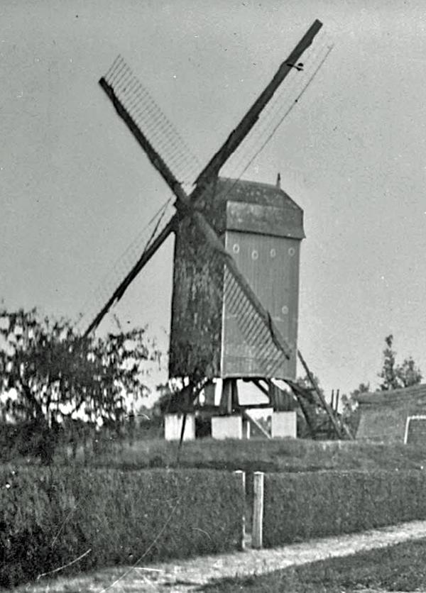 Molen 03329 f Molen van De Roo / Molen van De Vos (Eede), Afb. collectie DHM uitsnede van grotere afbeelding | Database Nederlandse molens media-bestand