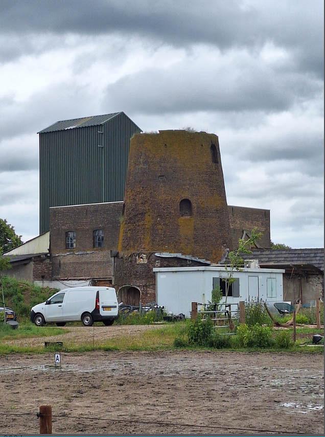 10, Molen 00867 a Molen van Berntsen / Molen ten Benzel (Loerbeek), Foto van Jay Verkerk, opname 16 juni 2024 | Database Nederlandse molens media-bestand