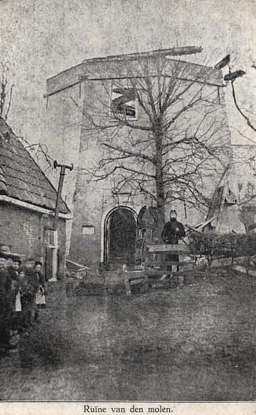 1, Molen 03807 b De Hoop / Molen van v.d. Leest (Grouw/ Grou), Foto gevonden op de website van Dorpsbelang Grou | Database Nederlandse molens media-bestand