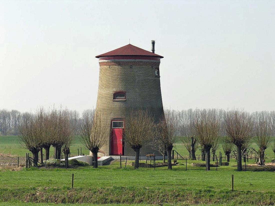 3, Molen 02590 Emiliapolder, Molen de Moer (Hooge Zwaluwe), Foto S. Boumans, opn. 02-04-2005 | Database Nederlandse molens media-bestand