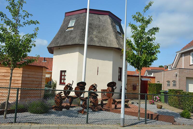 8, Molen 01925 Molen Duffhues (Rosmalen), Foto van Frans Kerstens, opname 23 juli 2021 | Database Nederlandse molens media-bestand