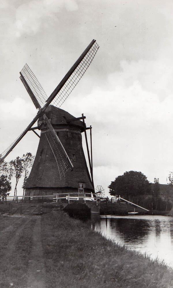 2, Molen 00954 Benthuizer Noord- en Zuidpolder, middelmolen / Nr. 3 (Benthuizen), Ansichtkaart, serie 35 nr 2, coll. DVM | Database Nederlandse molens media-bestand