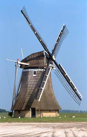 Molen 03040 Grutte Mûne / De Grote Molen (Marrum), Willem Jans (24-6-2001). | Database Nederlandse molens media-bestand