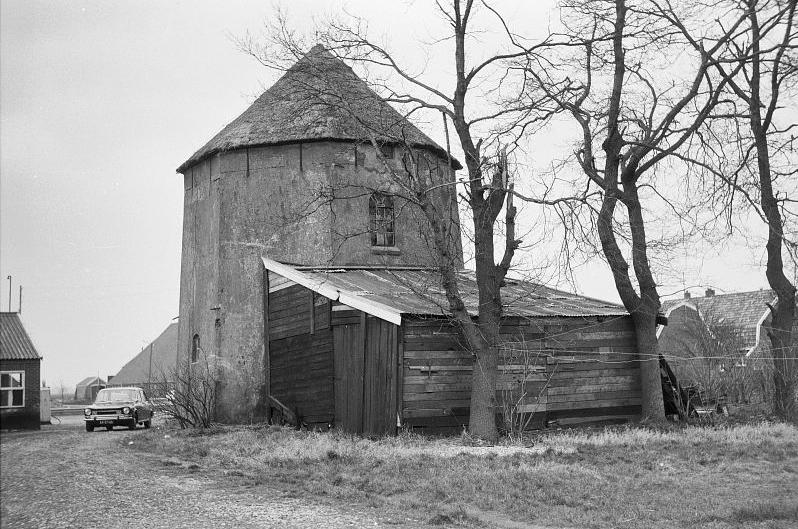 4, Molen 02702 Molen van Spiekman / Molen van Brink (De Krim), Foto van Müller, januari 1974, collectie RCE | Database Nederlandse molens media-bestand