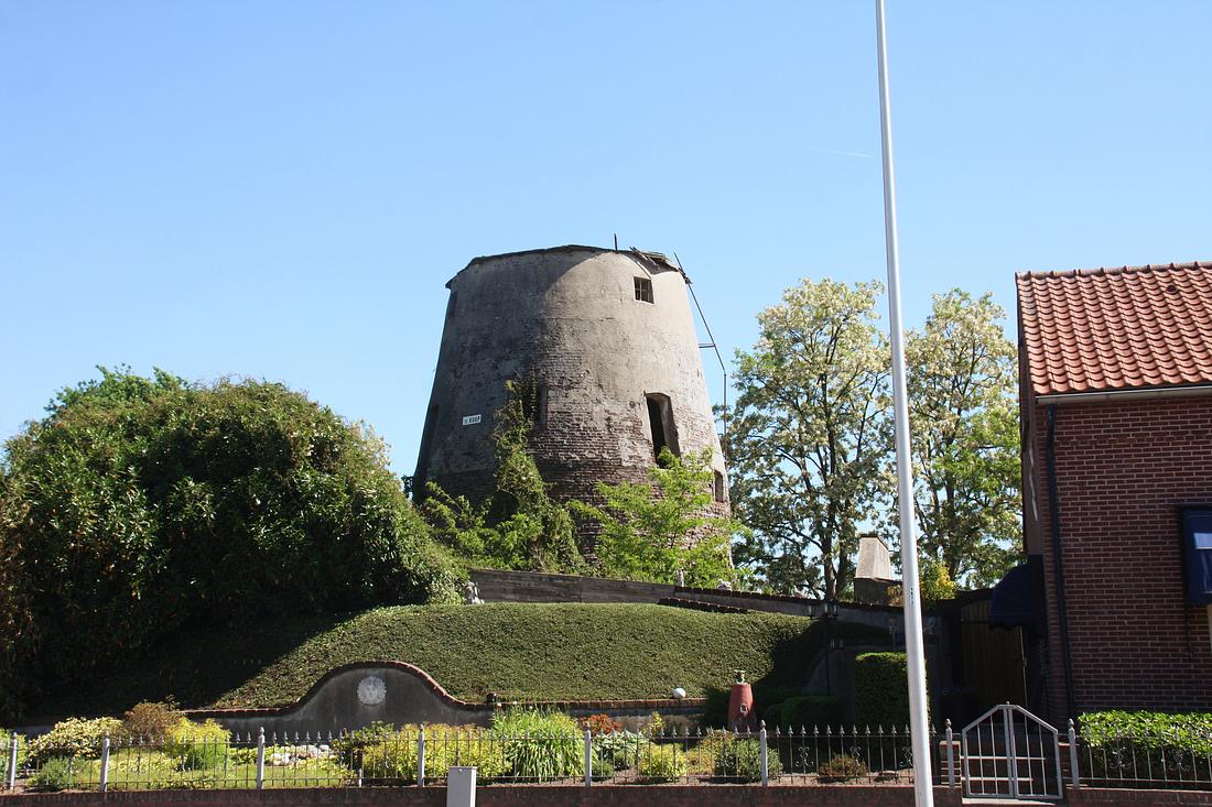 Molen 01618 Molen Jacobs (Milsbeek), Foto van Denis van Cronenburg., opname 27-05-2017 | Database Nederlandse molens