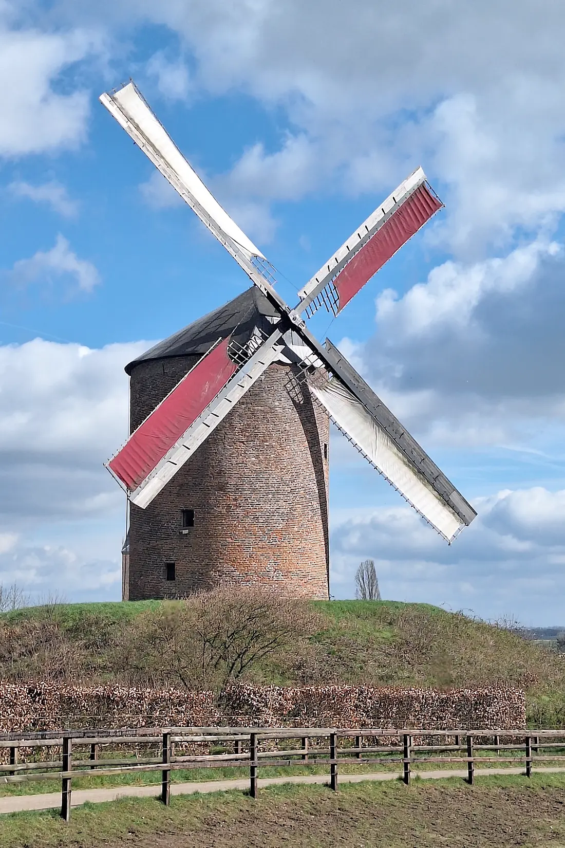 Molen 00870 Grafelijke Korenmolen (Zeddam), Jay Verkerk (15-03-2026)&nbsp; | Database Nederlandse molens