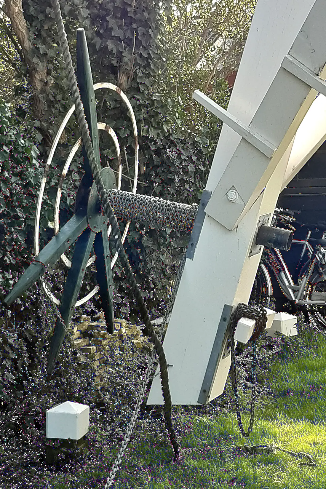 7, Molen 03543 Landzigt (Wissenkerke), Rindert Dijkstra (23-03-2026)&nbsp;Het kruirad is in slechte staat. | Database Nederlandse molens