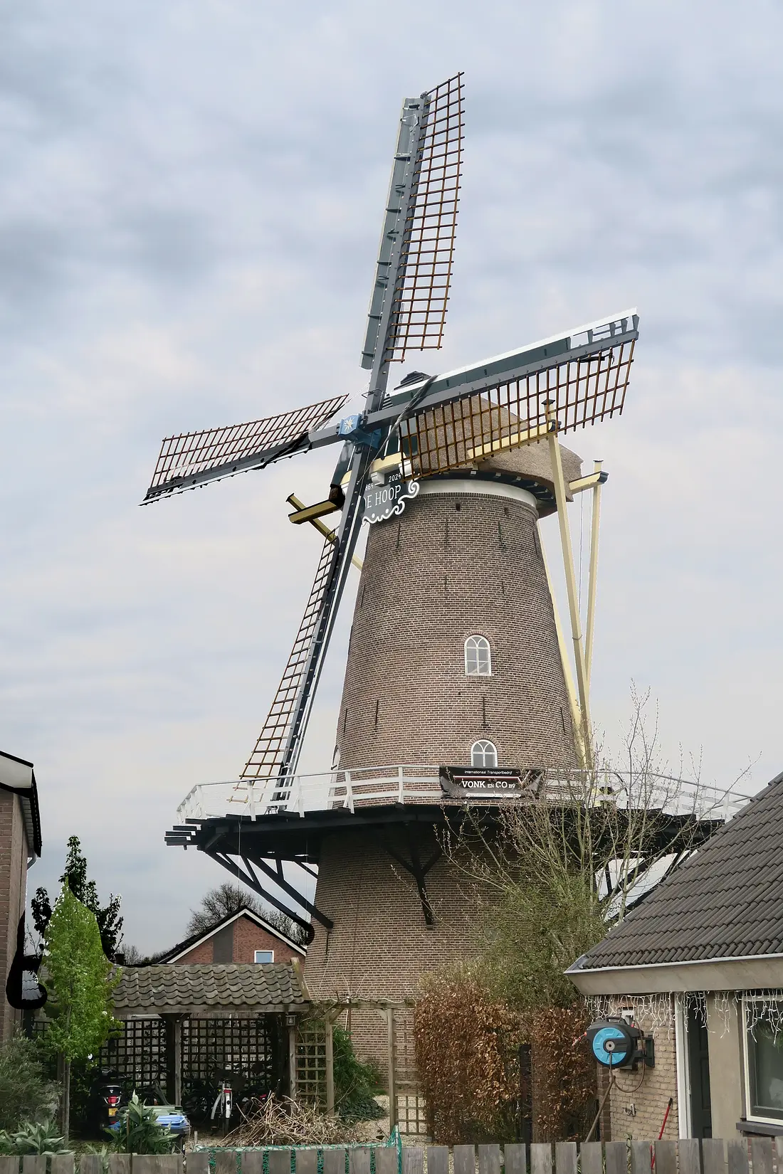 Molen 02663 De Hoop (Lienden), Erwin Esselink (11-04-2026) De molen is compleet. | Database Nederlandse molens