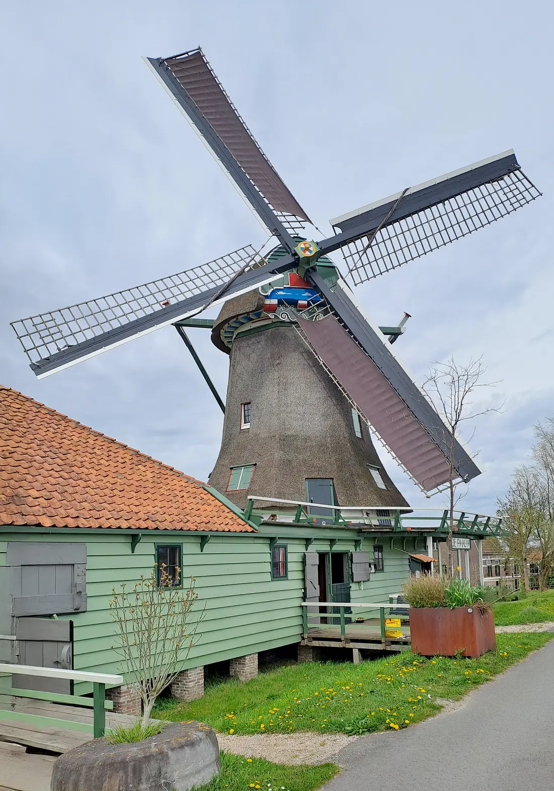 Molen 13088 De Paauw (Nauerna), Bernhard IJskes (12-04-2026)&nbsp; | Database Nederlandse molens
