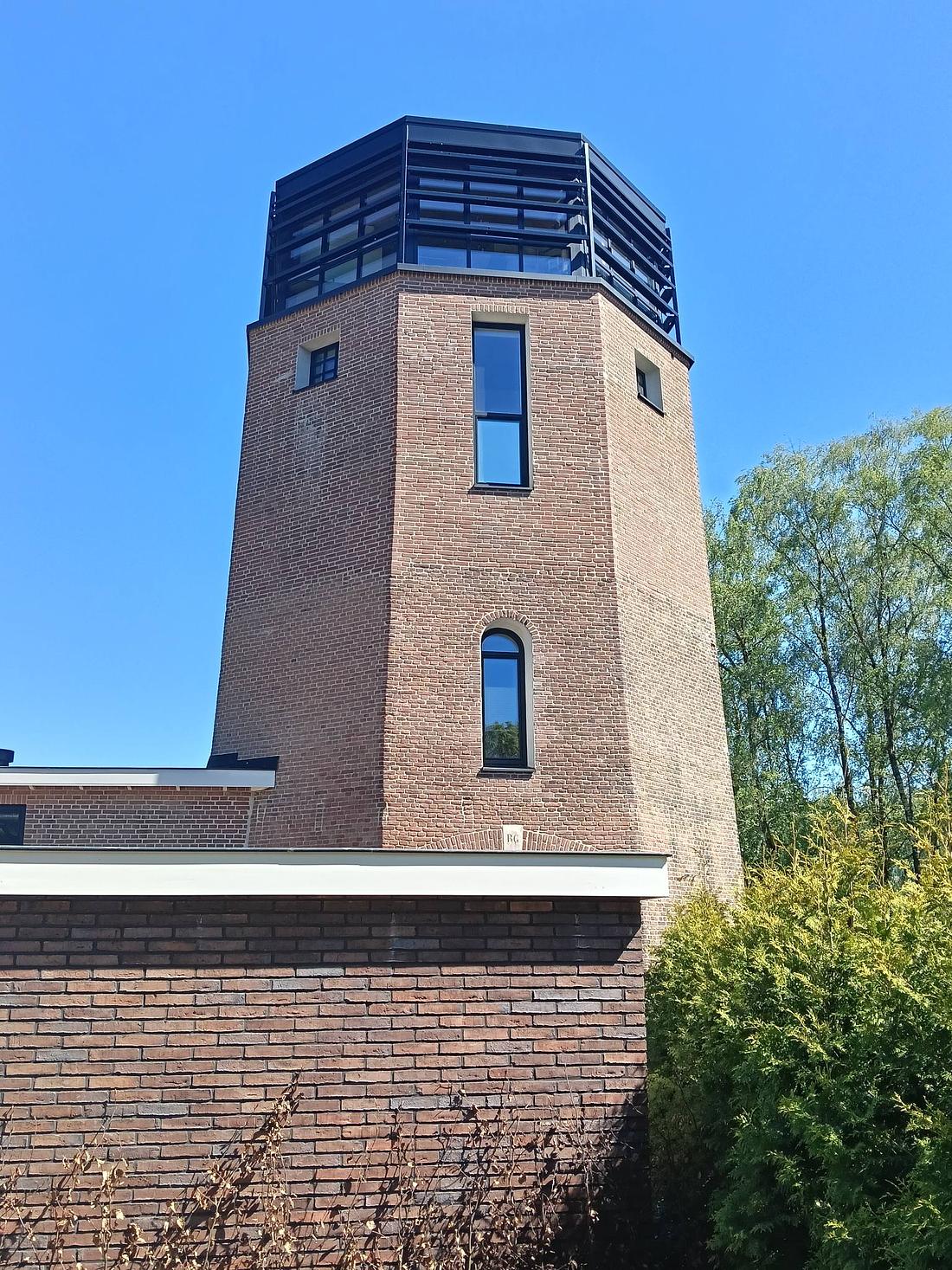 Molen 02879 a Weltevreden (Wilp), Foto van Marcel Stroo opname 01-05-2026, Deze foto toont het molenrestant na de laatste recente verbouwing. | Database Nederlandse molens