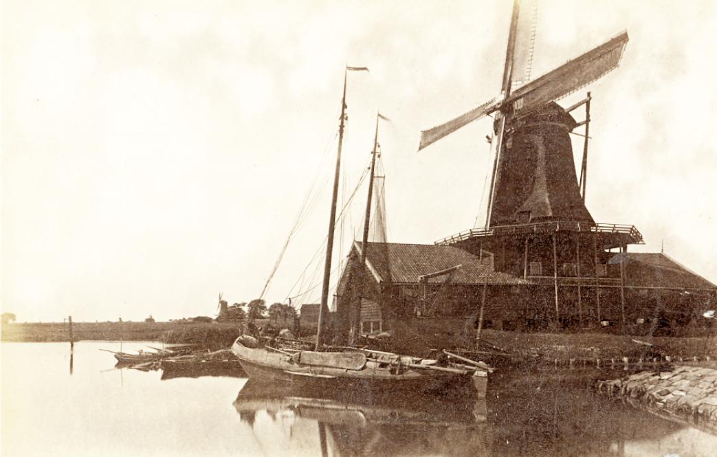 1, Molen Zoekplaatje 25 (), De foto nog eens maar dan opgefrist, om het zoeken te helpen. | Database Nederlandse molens