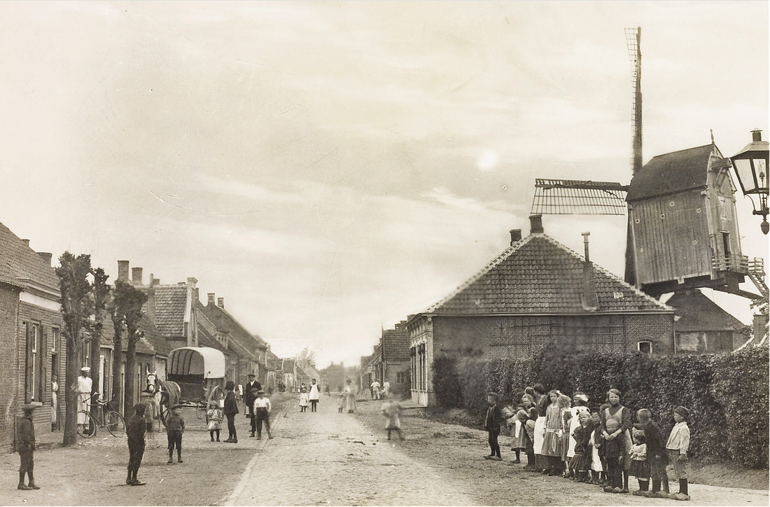 1, Molen 02651 c (standerdmolen) (Oudenbosch), Afbeelding collectie DHM | Database Nederlandse molens