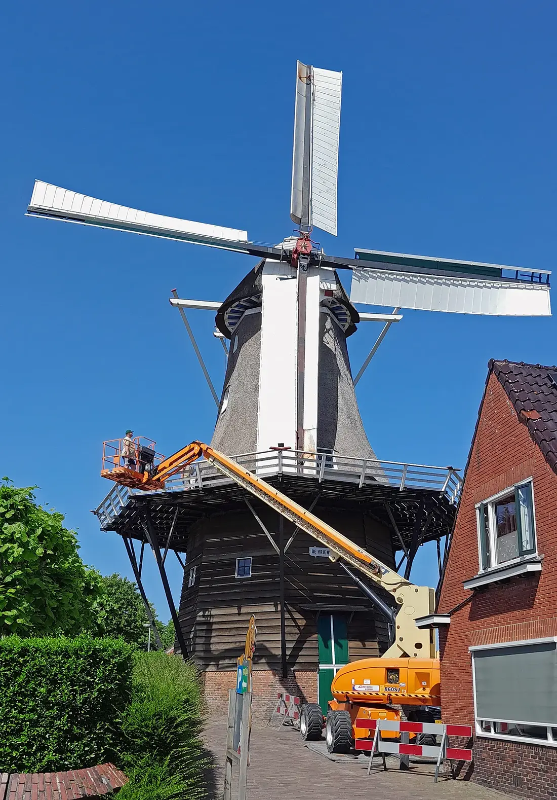 Molen 06408 De Vriendschap (Winsum), Martin E. van Doornik (26-05-2026)&nbsp;De zelfzwichting is nu weer compleet. | Database Nederlandse molens