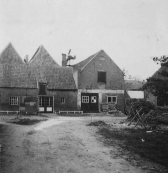 Molen 17771 (dakmolentje) (Heusden), Foto collectie W. van Breenen | Database Nederlandse molens