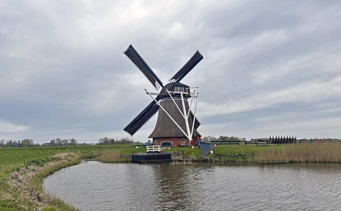 1, Molen 03224 De Hantumermolen (Hantum), Job de Groen (27-04-2026)
De molen en zijn goede biotoop. | Database Nederlandse molens