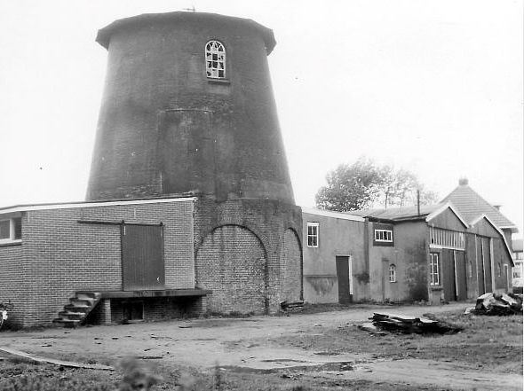 1, Molen 03118 b De Hoop / mölle van Klomps (Aalten), foto van vlak voor de sloop | Database Nederlandse molens