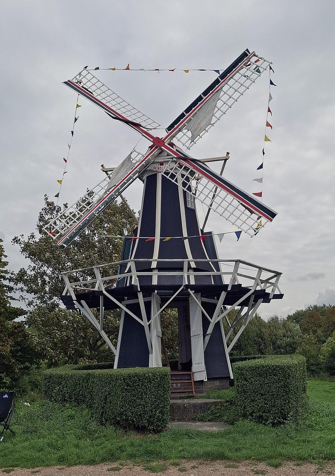 Molen 10178 Windlust (Brouwershaven), Niels Hoogstad (12-09-2026)De molen draaiend tijdens het open Monumentenweekend. | Database Nederlandse molens