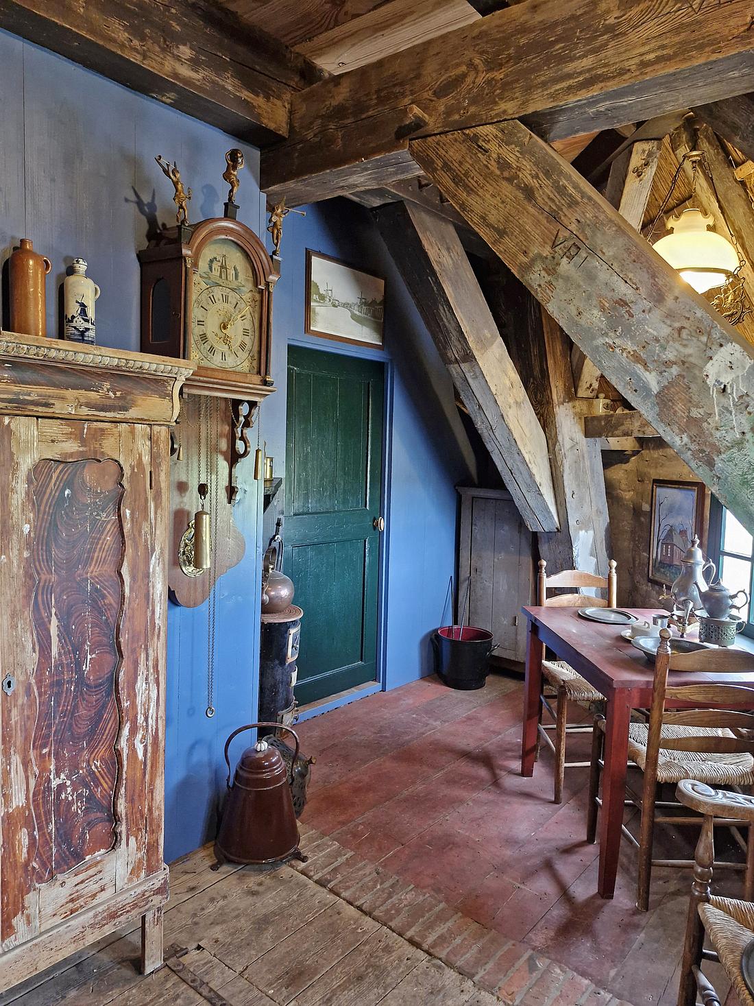 10, Molen 00475 De Eolus (Den Ham), Rob Hoving (19-08-2026)Tot 1895 was er een woning voor de molenaar in de molen.In 2026 is deze woning deels teruggebracht en weer ingericht.&nbsp;&nbsp; | Database Nederlandse molens