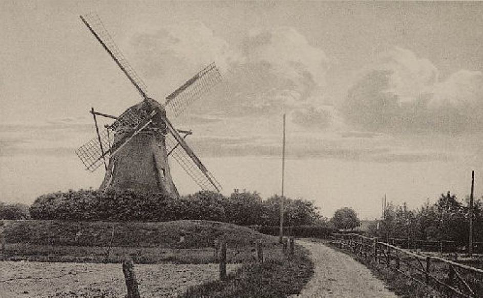 3, Molen 01790 bis Molen van Puijk (Blaricum), Ansichtkaart ca 1920, uitg. Blommesteijn/Hilversum. Coll. Ron Manders | Database Nederlandse molens