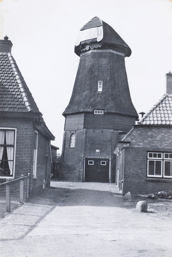 3, Molen 02757 Molen van Toet (Wapserveen), Foto collectie DHM
maker: Bakker, Wolter O.
datering:&nbsp;juni 1951 | Database Nederlandse molens
