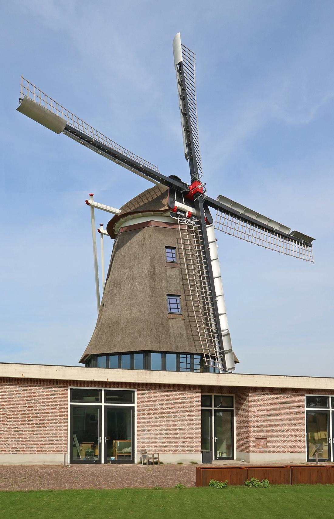 Molen 12595 FrankenVrij (Wesepe), Ronald Bakker (03-10-2026)De molen is nu compleet afgewerkt. | Database Nederlandse molens