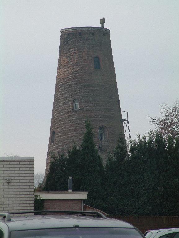 9, Molen 01558 Molen van Van den Bergh (Sint-Oedenrode), Fotograaf onbekend, opname 12-12-2003 | Database Nederlandse molens